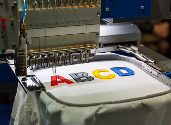 Personalizzazione Professionale : Ricamo